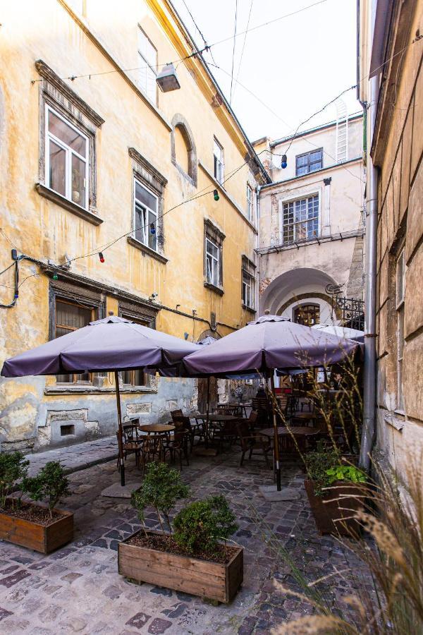 Біля Дзиги Сучасна Квартира На Вулиці Вірменській 35 Lviv Bagian luar foto