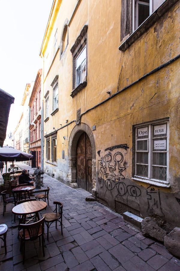 Біля Дзиги Сучасна Квартира На Вулиці Вірменській 35 Lviv Bagian luar foto