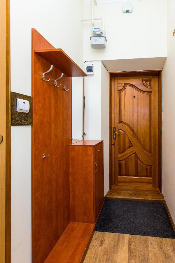 Біля Дзиги Сучасна Квартира На Вулиці Вірменській 35 Lviv Bagian luar foto